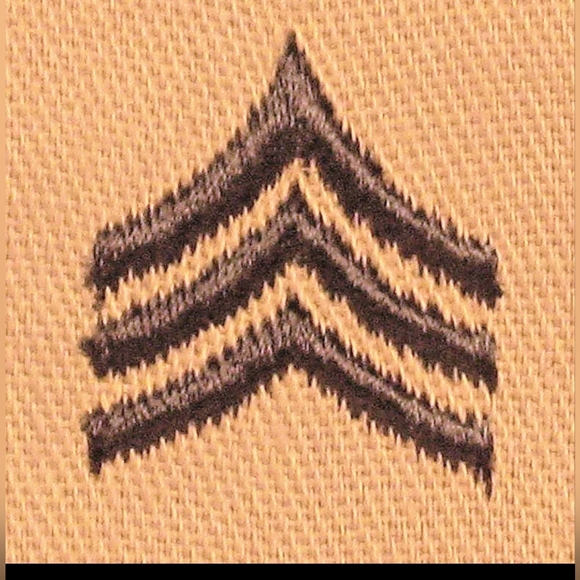 US Army Sergeant Khaki Rank Insignia Collar Patch Cloth Pair - Picture 4 of 6